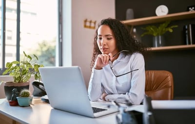 Navigating Compliance and Banking Challenges in the Cannabis Industry: The Role of Emerald Intel